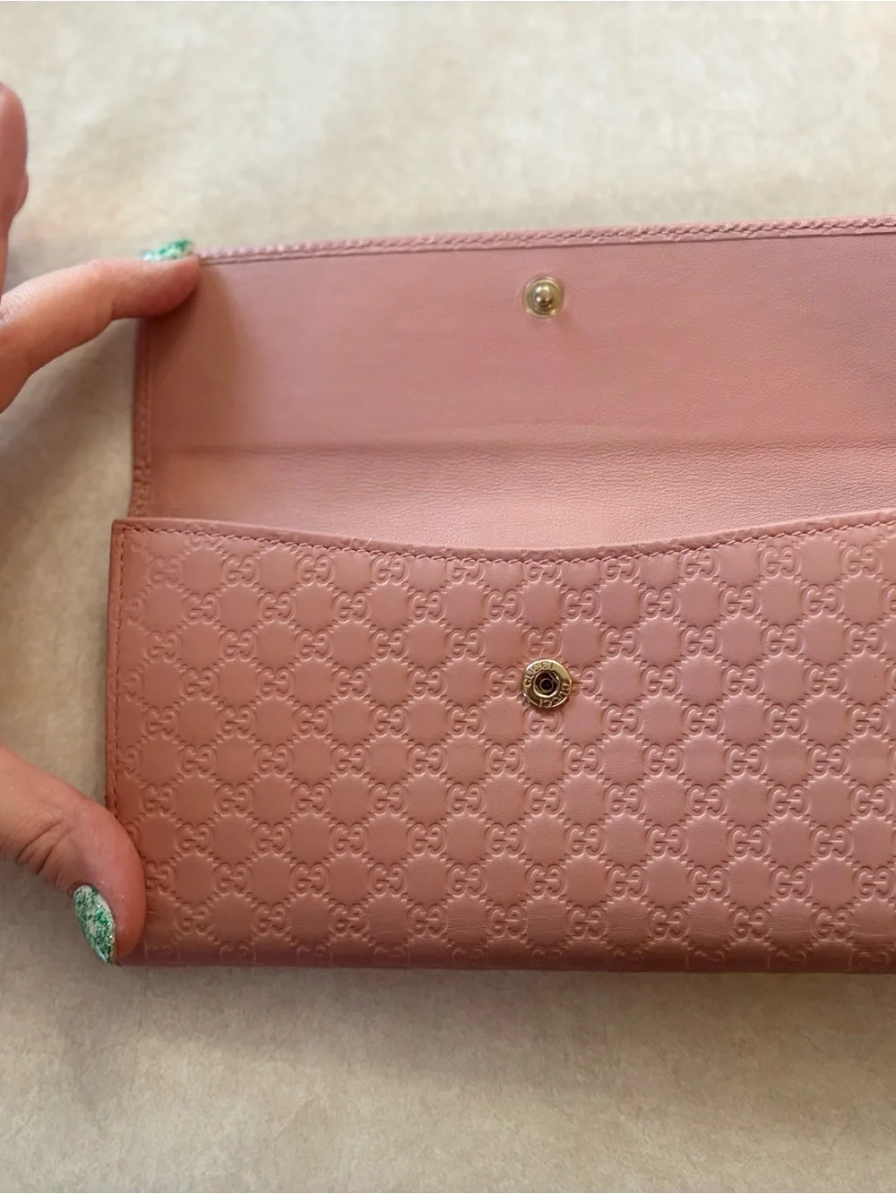 Gucci Blush Pink Embossed GG Leather Wallet - Picture 5 of 10